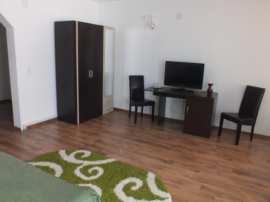 Pensiunea Eliza Hotel Podu Cosnii Room photo